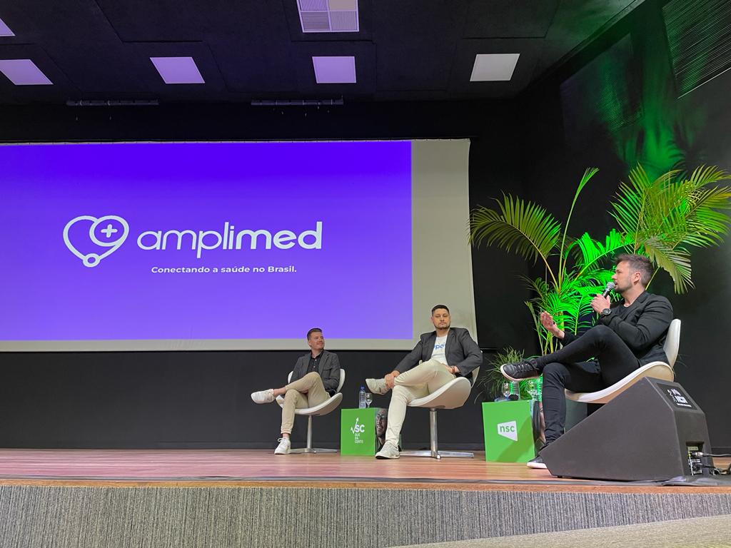 Amplimed ganha lugar de destaque no painel SC Que Dá Certo, evento que traz protagonismo aos empreendedores de Santa Catarina e seus cases de sucesso.